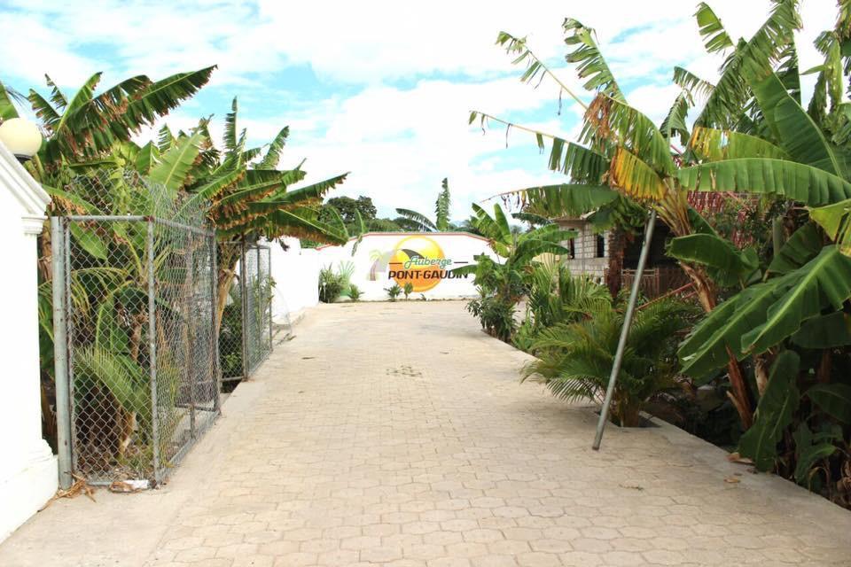 Auberge Pont-Gaudin Gonaives Exterior photo